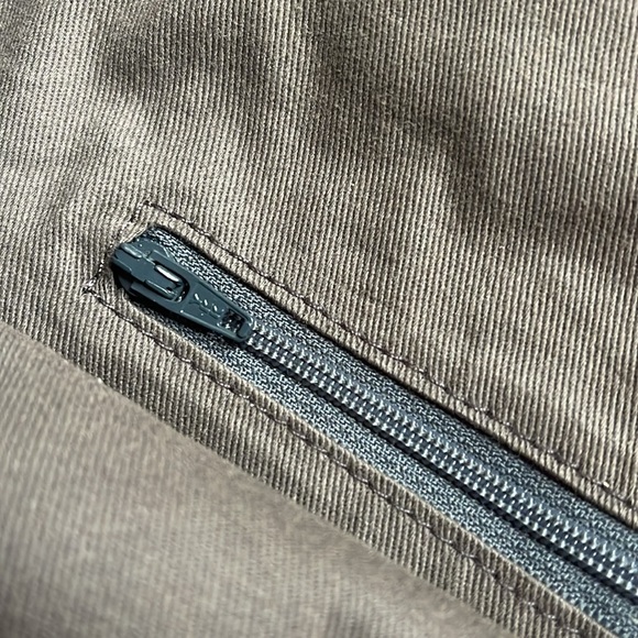 Elegant Leather And Cavas Tote Longchamp - Picture 7 of 11